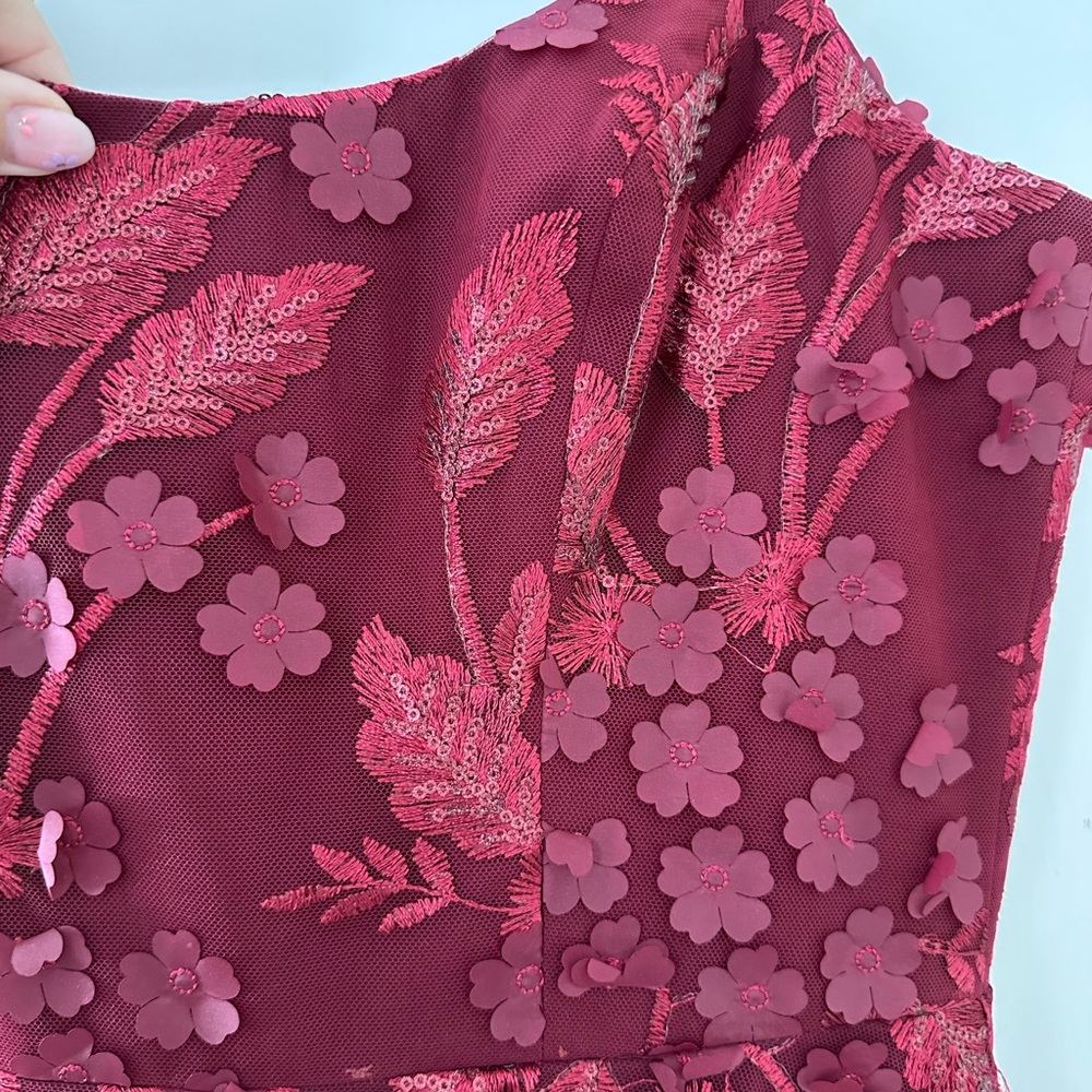 Dress The Population - Burgundy 3D Midi Dress